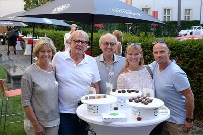 Firmenjubiläum TEST Pralinenverkostung