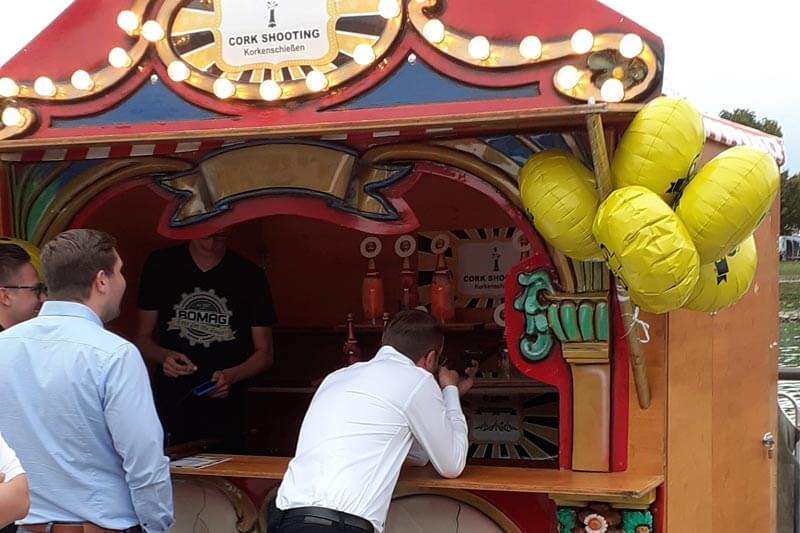 Schießbude Veranstaltung Jahrmarkt Bomag